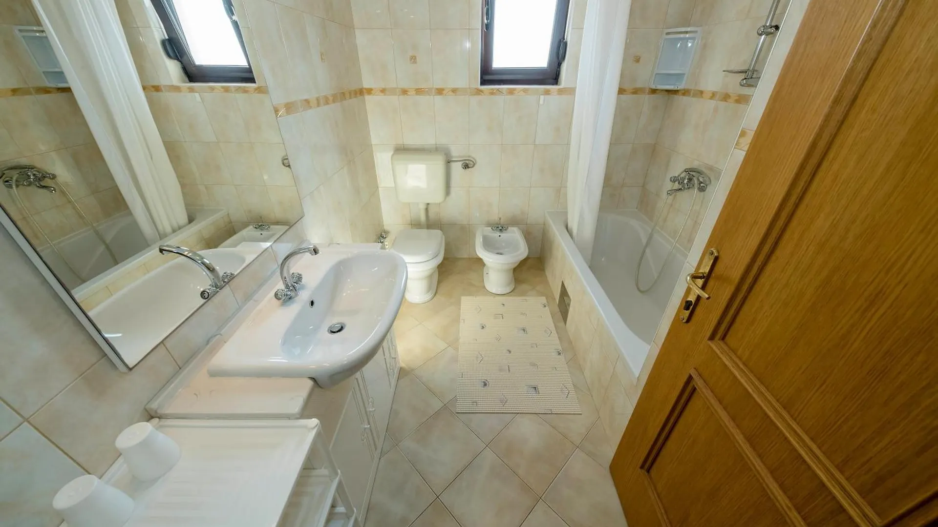 Apartment Apartmani Banic Rab Banjol Croatia